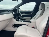 Begagnad Jaguar F-Pace R-Dynamic 404 HK (297 kW) 2024 Röd SUV