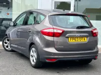 Usado Ford C-MAX Zetec 2013 Castanho Monovolume