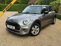 Usado Mini Cooper Classic 2019 Prateado Citadino