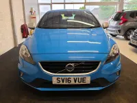 Used Volvo V40 R-Design 122 HP (89 kW) 2016 Blue Hatchback