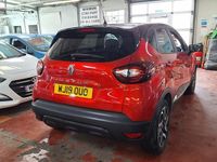 Second-hand Renault Captur Iconic 115 CP (84 kW) 2019 Roșu SUV