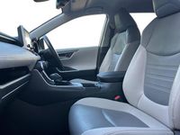 Used Toyota RAV4 Hybrid 218 HP (160 kW) 2019 White SUV