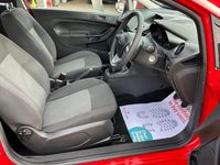 Used Ford Fiesta Studio 82 HP (60 kW) 2015 Red Hatchback