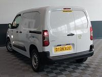 Used Vauxhall Combo 100 HP (73 kW) 2024 White Van