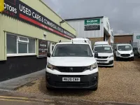 Used Peugeot Partner 2020 White MPV