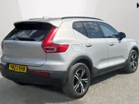 Usado Volvo XC40 Plus 163 CV (119 kW) 2023 Plateado SUV