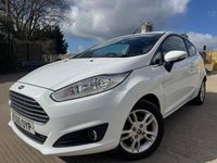 Used Ford Fiesta Zetec 82 HP (60 kW) 2015 White Hatchback