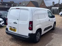 Used Peugeot Partner 2019 White MPV