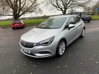 Used Vauxhall Astra Design Edition 125 HP (91 kW) 2017 Silver Hatchback