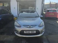 Begagnad Mazda 2 2010 Silver Halvkombi