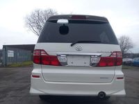 Begagnad Toyota Alphard 159 HK (116 kW) 2006 Vit Minibuss
