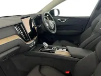 New Volvo XC60 Plus 250 HP (183 kW) 2026 Green SUV