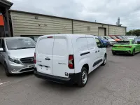 Novo Citroën Berlingo 100 HP (73 kW) 2025 Branco Monovolume
