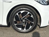 Used VW ID.3 Pro Performance 150 kW (204 HP) 2022 White Hatchback
