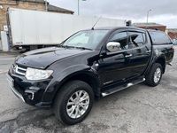 Second-hand Mitsubishi L200 176 CP (129 kW) 2015 Negru Pickup