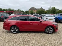 Used Kia Ceed Sportswagon 114 HP (83 kW) 2019 Red Estate