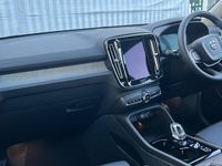 Nuevo Volvo XC40 Ultra 163 CV (119 kW) 2025 Plateado SUV