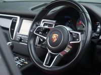 Used Porsche Macan 258 HP (189 kW) 2015 Grey SUV