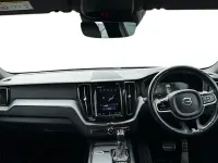 Used Volvo XC60 R-Design 235 HP (172 kW) 2019 SUV