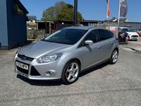 Begagnad Ford Focus Titanium 2012 Silver Halvkombi