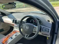 Używany Jaguar XF Portfolio 2010 Srebrny Sedan/Limuzyna