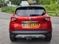 Used Renault Captur Signature 90 HP (66 kW) 2015 Red SUV