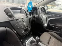 Used Vauxhall Insignia SRi 140 HP (102 kW) 2013 White Hatchback