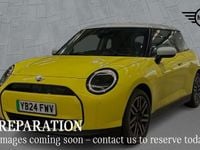 Used Mini Cooper Hatch 133 kW (181 HP) 2024 Yellow Hatchback