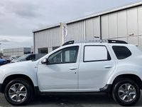 Used Dacia Duster Lauréate 109 HP (80 kW) 2017 White Estate