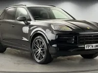 Usado Porsche Cayenne 470 HP (345 kW) 2024 Preto SUV