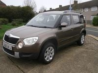 Używany Skoda Yeti 105 KM (77 kW) 2010 Brązowy SUV