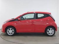 Used Toyota Aygo x-press 68 HP (50 kW) 2016 Red Hatchback