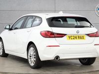 Begagnad BMW 116 Comfort Edition 114 HK (83 kW) 2024 Vit Halvkombi