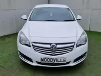 Used Vauxhall Insignia SRi 140 HP (102 kW) 2015 White Hatchback