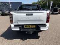 Used Isuzu D-Max 163 HP (119 kW) 2024 527 splash white Pickup