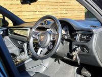 Used Porsche Macan 354 HP (260 kW) 2021 Black SUV