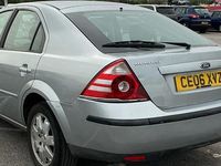 Used Ford Mondeo Zetec 145 HP (106 kW) 2006 Silver Hatchback