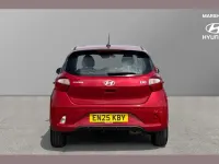 Used Hyundai i10 Advanced 63 HP (46 kW) 2025 Red Hatchback