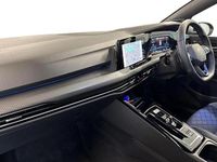 Second-hand VW Golf VIII R 315 CP (231 kW) 2023 Negru Hatchback