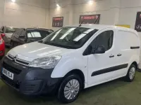 Used Citroën Berlingo 75 HP (55 kW) 2016 White MPV