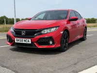 Used Honda Civic SR 2018 Red Hatchback