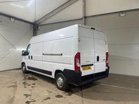Used Peugeot Boxer Premium 140 HP (102 kW) 2022 White Van