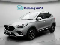 Usado MG ZS Exclusive 106 CV (77 kW) 2023 Plateado SUV