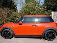 Used Mini ONE Hatch 102 HP (75 kW) 2018 Orange Hatchback