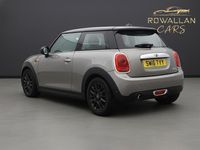 Używany Mini Cooper Hatch 2016 Srebrny Hatchback