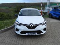 Używany Renault Clio V Evolution 2023 Biały Hatchback