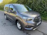 Używany Vauxhall Combo Sportive 100 KM (73 kW) 2019 Szary Minivan