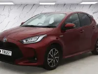 Used Toyota Yaris Design 116 HP (85 kW) 2021 Red Hatchback