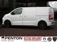 Begagnad Citroën Dispatch 145 HK (106 kW) 2024 Vit Minibuss
