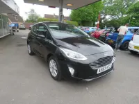 Second-hand Ford Fiesta Zetec 70 CP (51 kW) 2017 Negru Hatchback